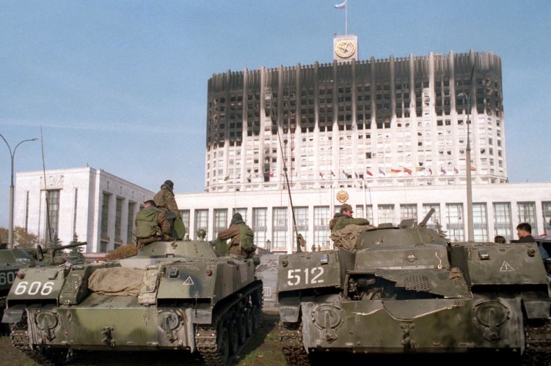 Create meme: the white house in moscow, The White House Moscow 1993, the white house 1993 shelling