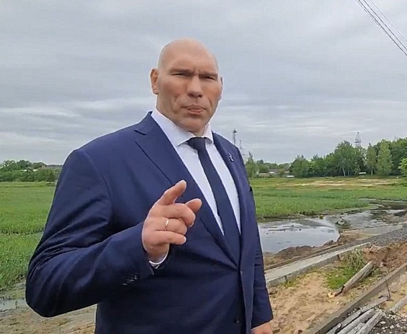 Create meme: Valuev Bryansk deputy, Nikolai Valuev , Valuev MP