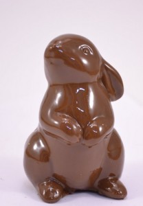 Создать мем: шоколадные фигурки животных, шоколадная фигурка барашек, шоколадный кролик