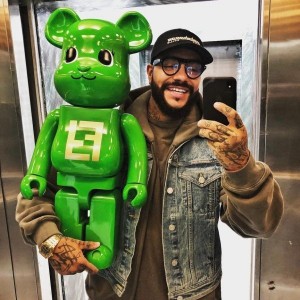 Создать мем: bearbrick, be@rbrick тимати, коллекция bearbrick тимати