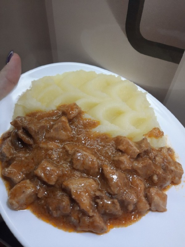 Create meme: beef goulash, beef goulash with gravy, goulash with gravy