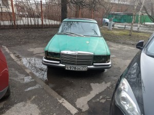 Создать мем: Mercedes-Benz W123, мерседес е652, mercedes-benz