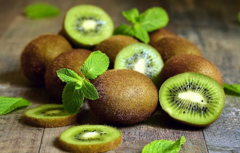 Create meme: kiwi fruit, fruit, kiwi juice