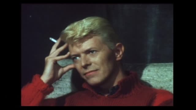 Создать мем: david bowie ziggy stardust, боуи, дэвид боуи биография