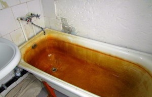 Create meme: the enamelling baths, rusty tub, the restoration of the baths of liquid acrylic