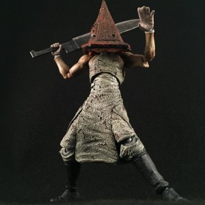 Создать мем: pyramid head коллекционная игрушка, gecco фигурка пирамидоголовый, фигурка пирамидоголового