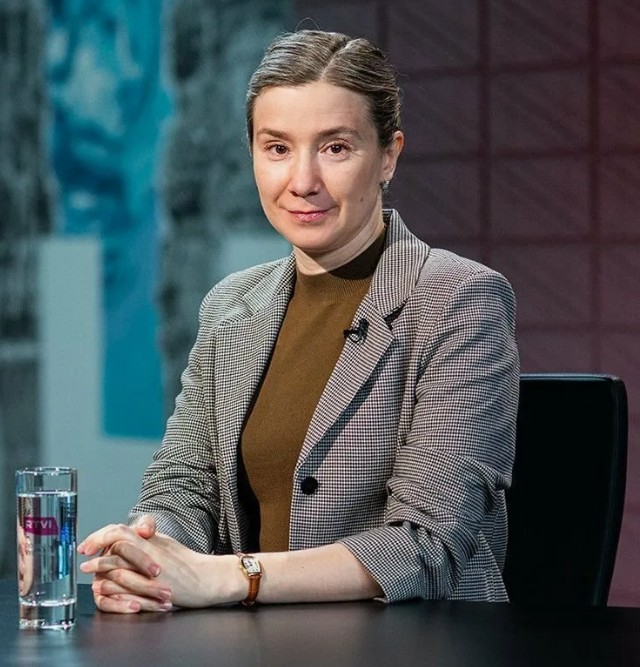 Create meme: Ekaterina Mikhailovna Shulman, Ekaterina Shulman is a political scientist, Ekaterina Shulman biography