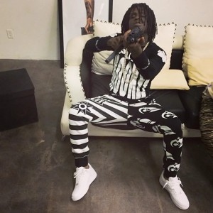 Создать мем: chief keef glo gang, chief keef 2020, chief keef с пушкой