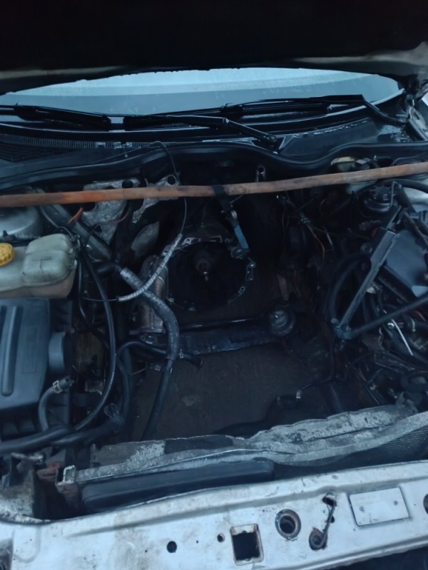 Create meme: Renault 19 1.4 engine, toyota crown S170 engine, engine under the hood