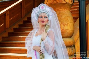 Create meme: photo shoot in the style of Russian ladies, bride, want to get married