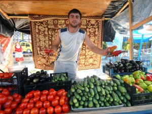 Создать мем: рынок, фрукты, овощи ошский базар