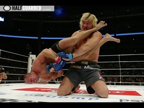 Create meme: Fedor Emelianenko Hong Man Choi, Fedor Emelianenko Choi Hong Man, Fedor Emelianenko vs Hong Man Choi