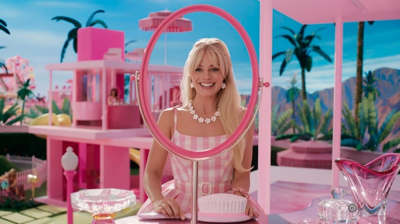 Create meme: barbie margot, barbie trailer, barbie's house