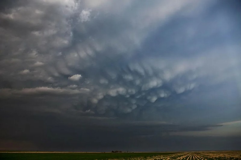 Create meme: stormy skies, thunderclouds, stormy sky