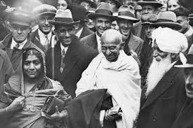 Create meme: Mahatma Gandhi, mahatma gandhi procession, india pakistan