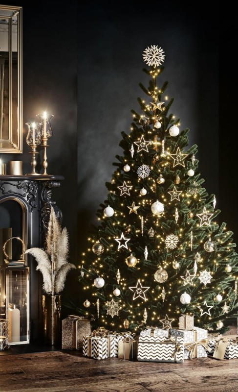 Create meme: stylish Christmas tree, Christmas decor, stylish Christmas trees in the interior