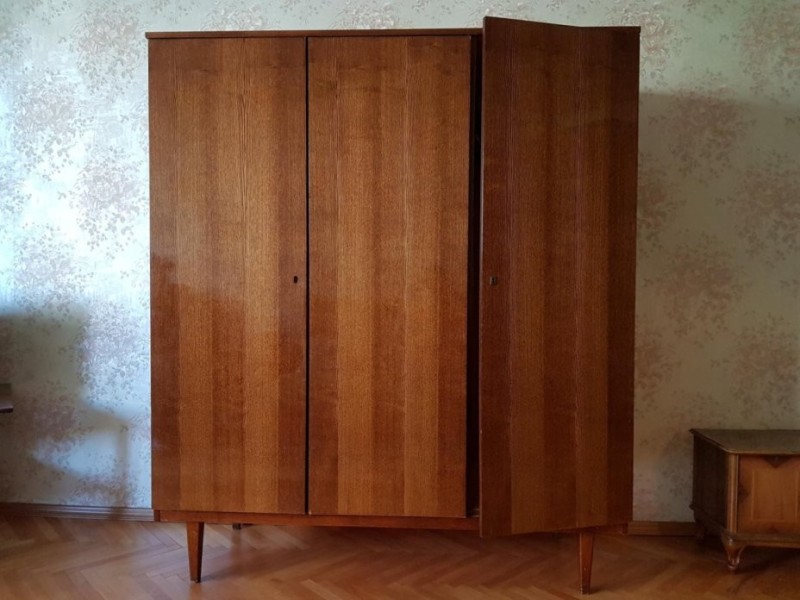 Create meme: wardrobe tricuspid USSR Romania, the old chiffonier, USSR 3-fold wardrobe