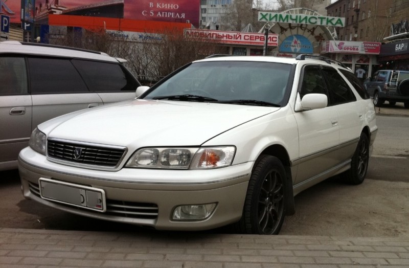 Create meme: toyota mark 2 kualis, mark 2 koualis, toyota mark ii 