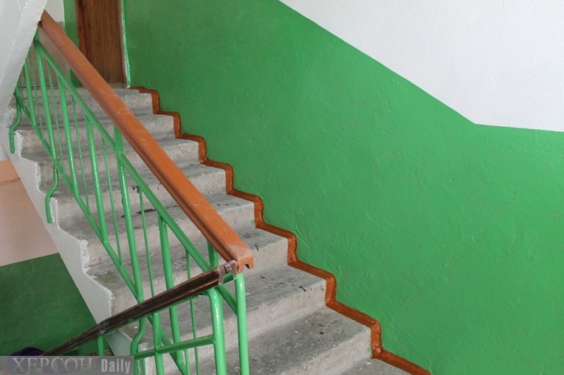 Create meme: entrance , the color of the walls in the entrance, the wall in the stairwell