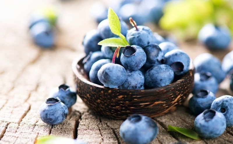 Create meme: blueberries, blueberries, berry blueberry