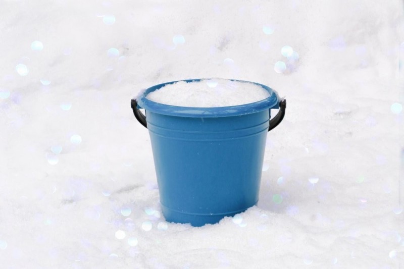 Create meme: bucket , snow in a bucket, plastic bucket