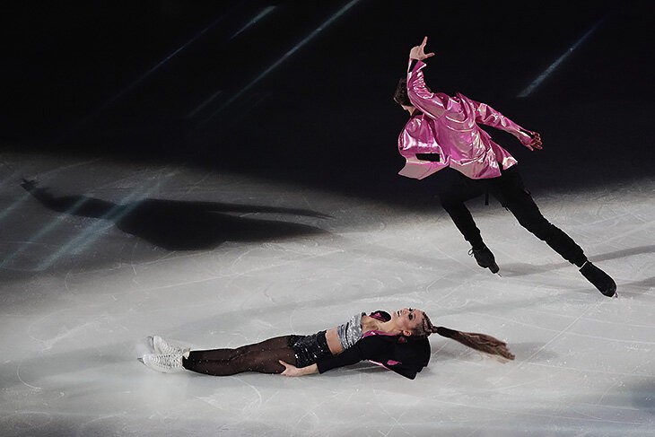 Create meme: show program, russian challenge figure skating, figure skating 