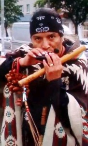 Создать мем: индеец играет на флейте, культура индейцев перу, индейцы