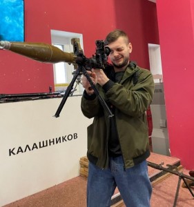 Create meme: Tula state Museum of weapons, people