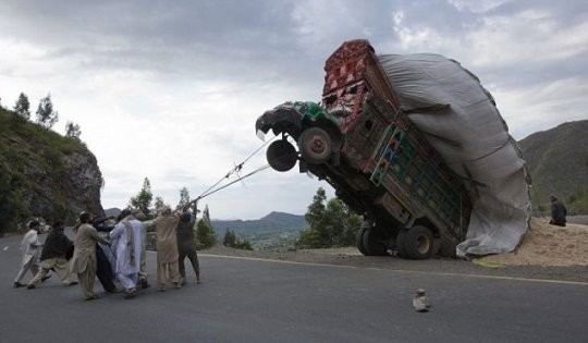 Create meme: overloaded truck, how much do truckers earn, overloading the truck