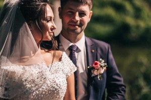 Создать мем: свадебный фотограф, невеста, свадьба