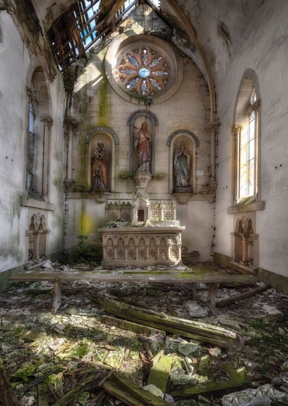 Create meme: abandoned church, abandoned temple, The abandoned temple of Rome