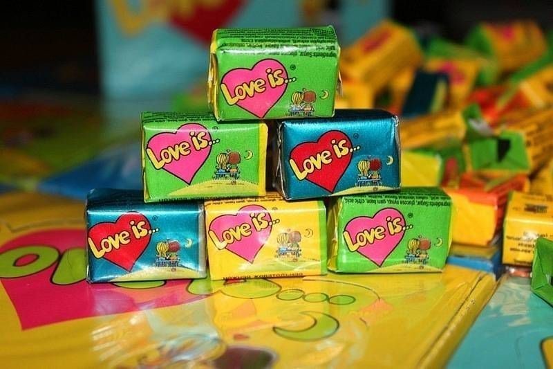 Create meme: chewing gum of the 90s, Love chewing gum from, love is gum