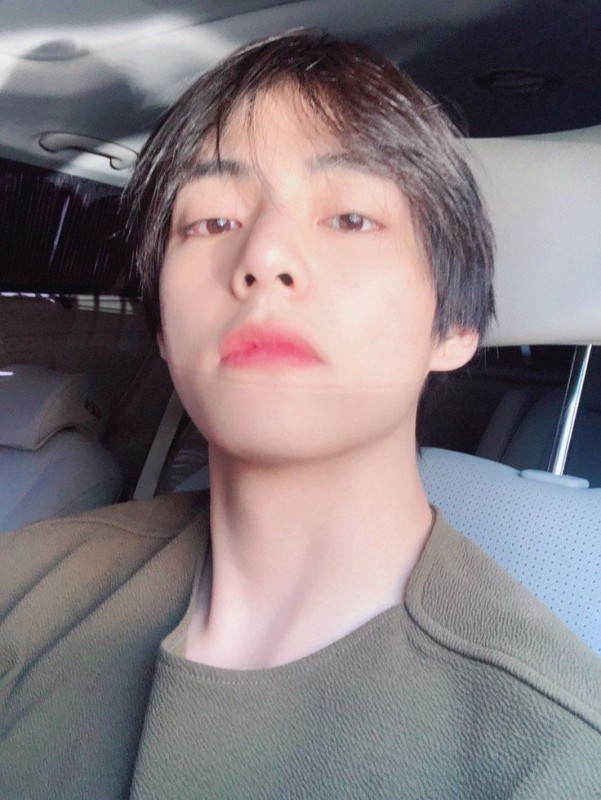 Создать мем: тэхен, taehyung, taehyung kim