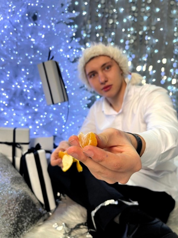 Create meme: Cyril , new year tangerines, Christmas