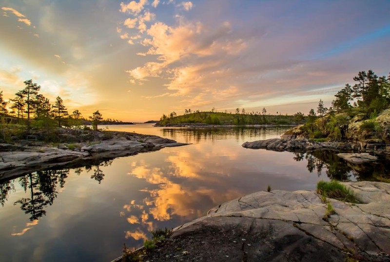 Create meme: lazarevskoye lake karelia, karelia Ladoga lake, ladoga skerries