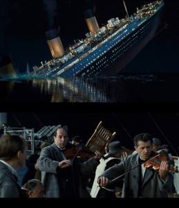 Создать мем: корабль титаник разломился, корабль титаник, Титаник