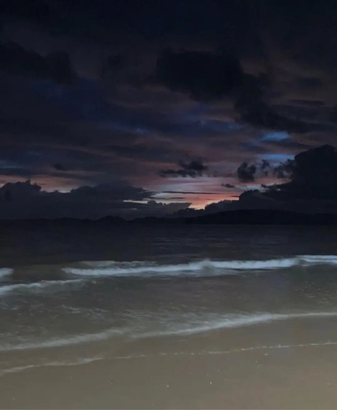 Create meme: sea night, Sunset coast, sunset in Thailand