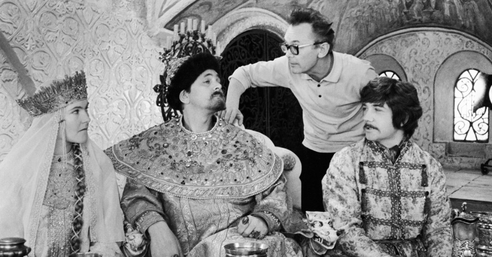 Create meme: ivan vasilyevich film 1973, Gaidai on the set of Ivan Vasilyevich changes his profession, Ivan Vasilyevich changes occupation 1973 film