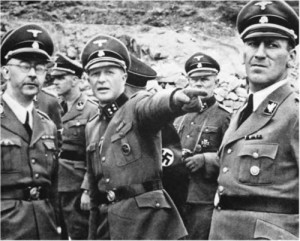 Создать мем: кто главнее кальтенбруннер или гиммлер, Генрих Гиммлер, офицеры третьего рейха фото