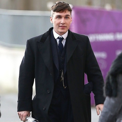 Create meme: Thomas Shelby haircut, thomas shelby hairstyle, Tom Hardy and Cillian Murphy