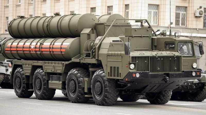 Create meme: S 400 missile system, The S 300 missile system, MAZ 543 S 400 triumph