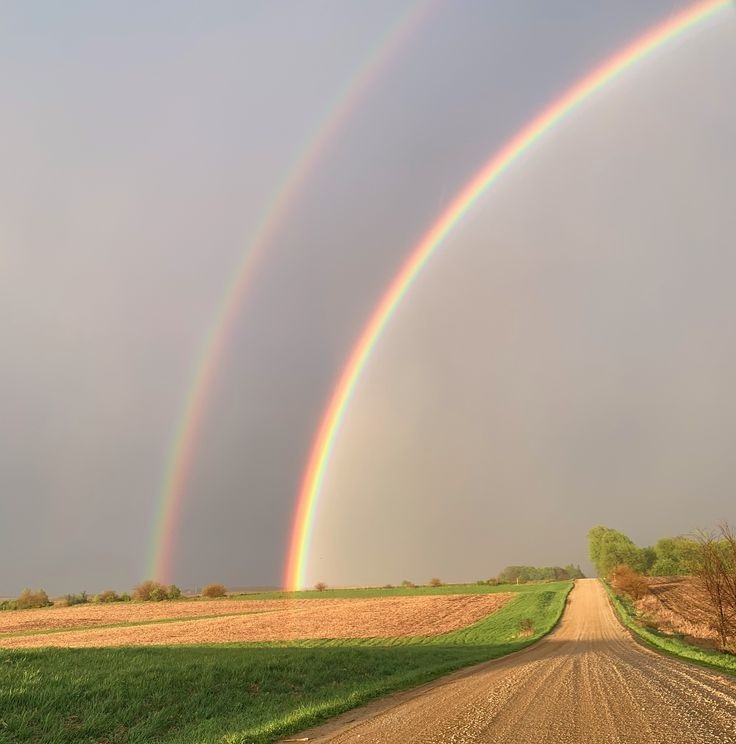 Создать мем: солнечная радуга, радуга 🌈, радуга дуга