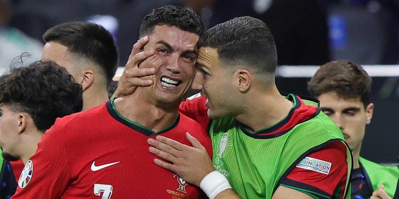 Создать мем: cristiano ronaldo 2016, пепе и роналду, роналду криштиану