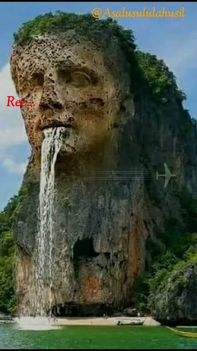 Create meme: James Bond Island in Thailand, wonders of nature, The elephant rock of Heimaei Island