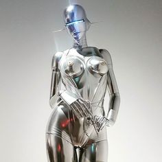 Создать мем: hajime sorayama gynoid, сораяма робот, сексуальные киборги роботы