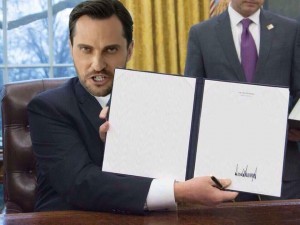 Создать мем: executive order, трамп подписывает, president donald trump