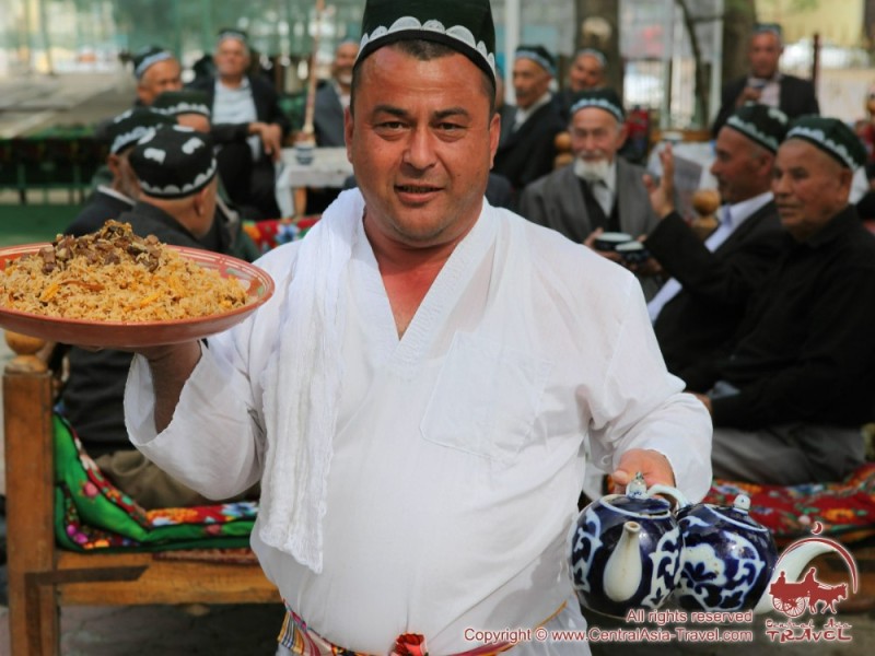 Create meme: Uzbek pilaf tea house, tea house in Central Asia, Samarkand pilaf