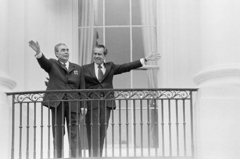 Create meme: Brezhnev's visit to the USA 1973, Brezhnev and Nixon, Leonid Brezhnev 