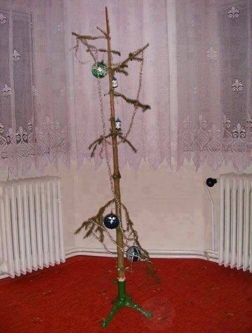 Create meme: funny Christmas tree, scary Christmas tree, a live decorated Christmas tree