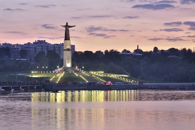 Монумент матери чебоксары рисунок